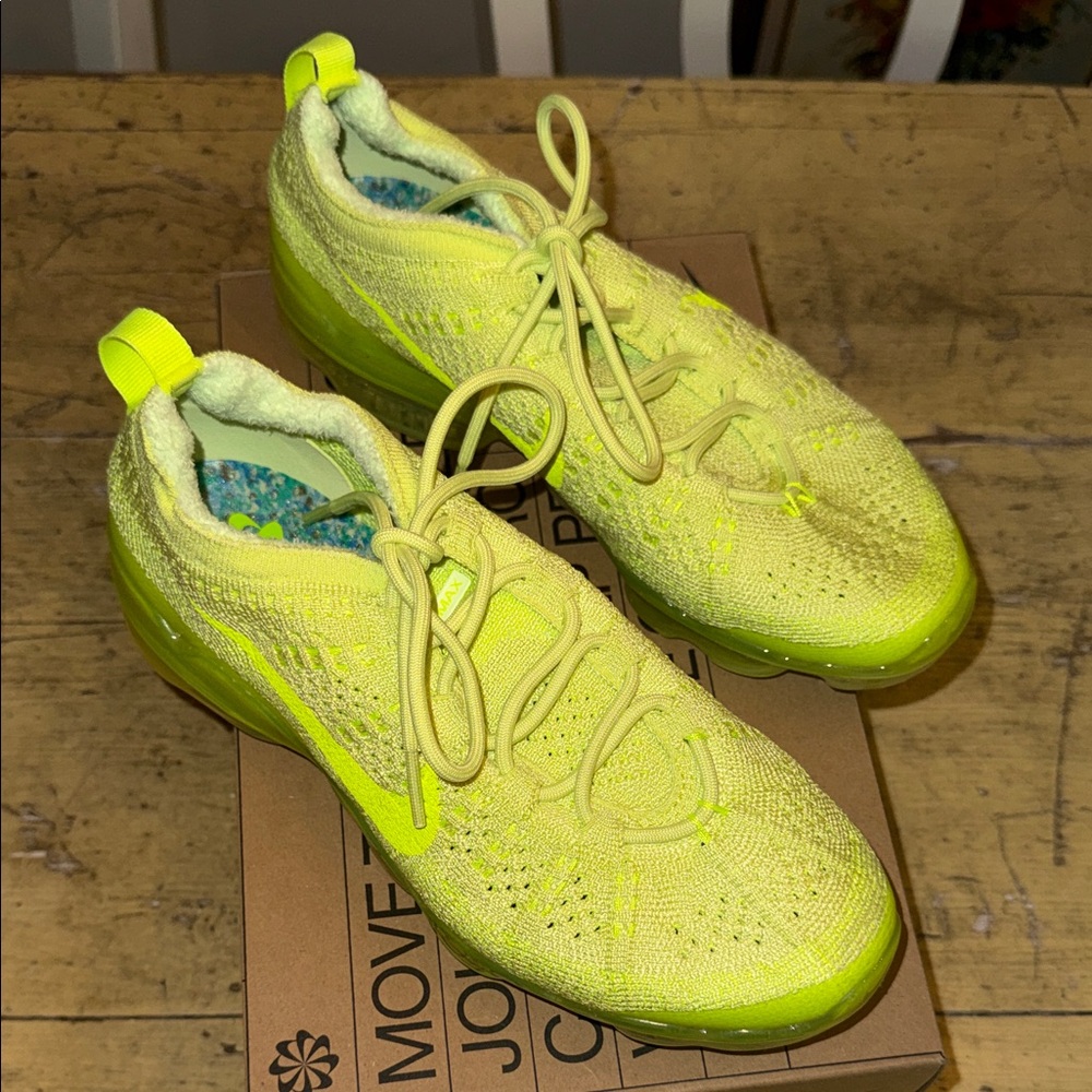 Nike Air Vapormax Tennis Shoes